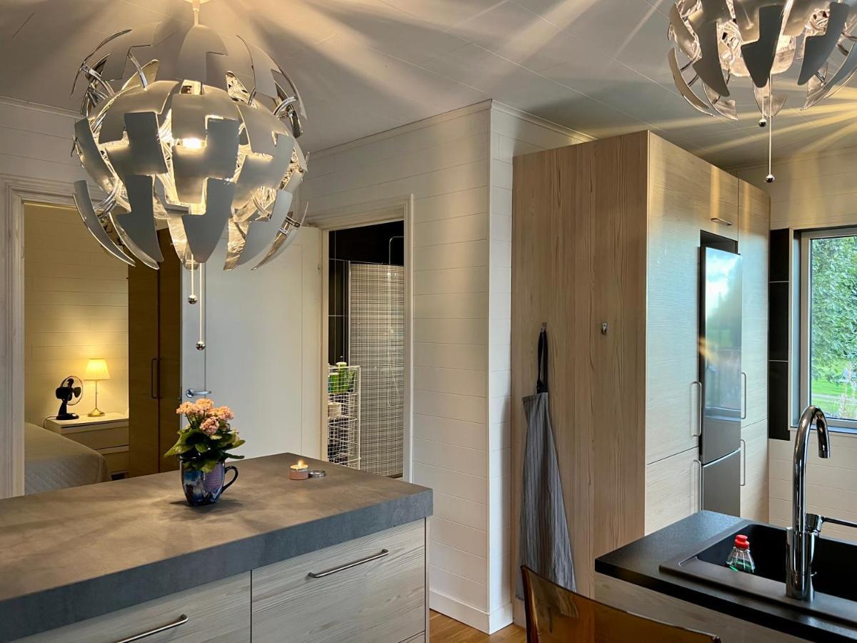 Hills Cottage Granna ภายนอก รูปภาพ